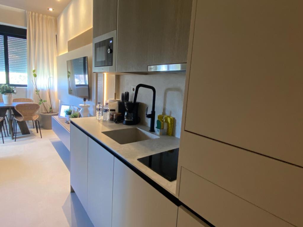 Arturo Soria Apartamento De Lujo A Estrenar Lägenhet Madrid Exteriör bild